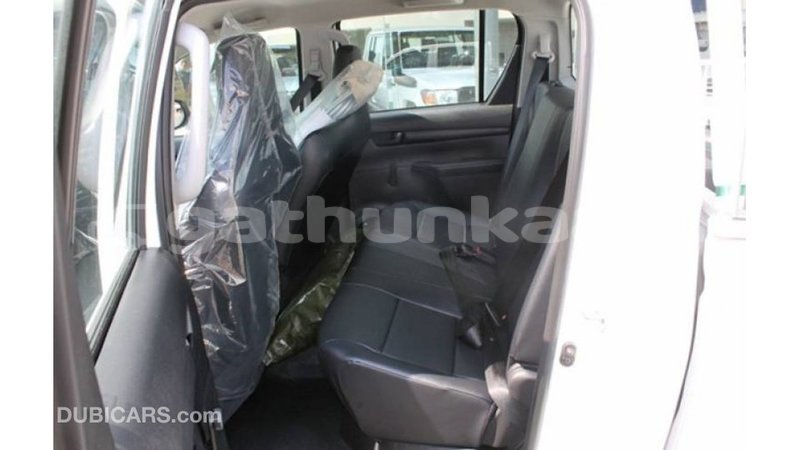 Big with watermark toyota hilux baa import dubai 2610