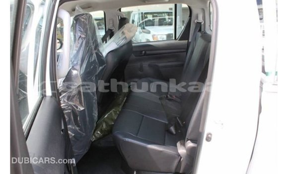 Buy Import Toyota Hilux White Car in Import - Dubai in Baa Buy Import Toyota Hilux White Car in Import - Dubai in Baa