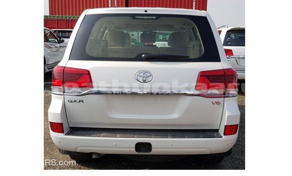 Buy Import Toyota Land Cruiser White Car in Import - Dubai in Baa Buy Import Toyota Land Cruiser White Car in Import - Dubai in Baa