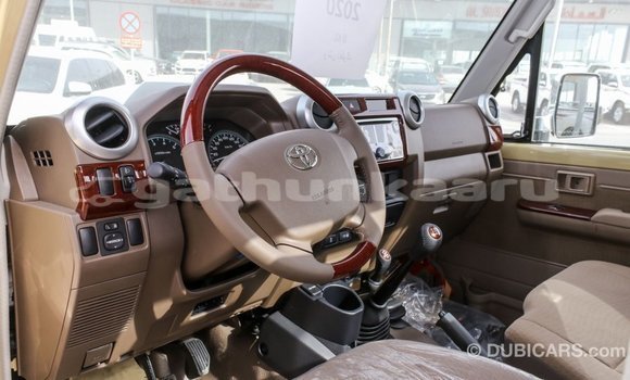 Buy Import Toyota Land Cruiser Beige Car in Import - Dubai in Baa Buy Import Toyota Land Cruiser Beige Car in Import - Dubai in Baa