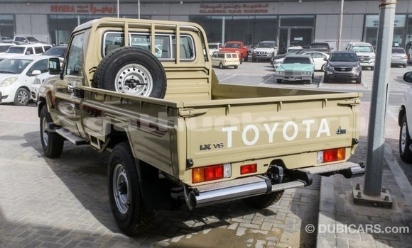 Buy Import Toyota Land Cruiser Beige Car in Import - Dubai in Baa Buy Import Toyota Land Cruiser Beige Car in Import - Dubai in Baa