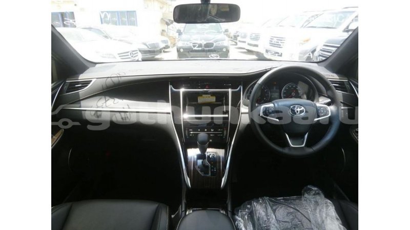 Big with watermark toyota harrier baa import dubai 2626