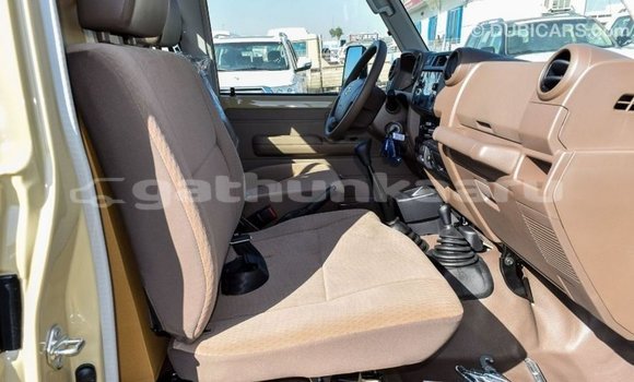 Buy Import Toyota Land Cruiser Beige Car in Import - Dubai in Baa Buy Import Toyota Land Cruiser Beige Car in Import - Dubai in Baa