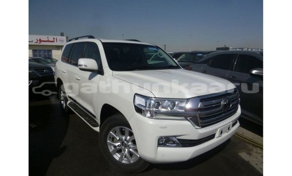 Buy Import Toyota Land Cruiser White Car in Import - Dubai in Baa Buy Import Toyota Land Cruiser White Car in Import - Dubai in Baa