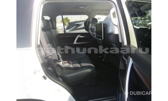 Buy Import Toyota Land Cruiser White Car in Import - Dubai in Baa Buy Import Toyota Land Cruiser White Car in Import - Dubai in Baa