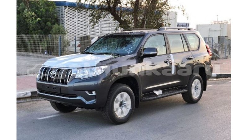 Big with watermark toyota prado baa import dubai 2638