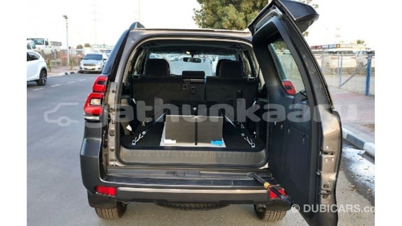 Big with watermark toyota prado baa import dubai 2638
