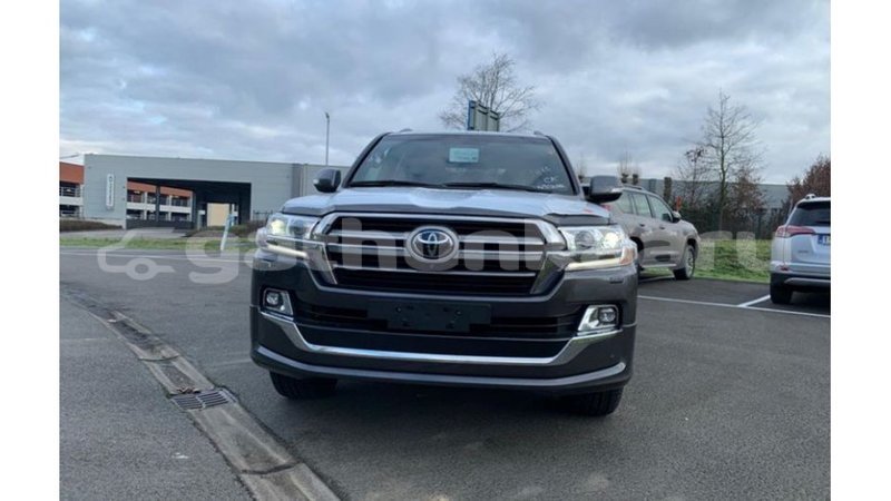 Big with watermark toyota land cruiser baa import dubai 2642