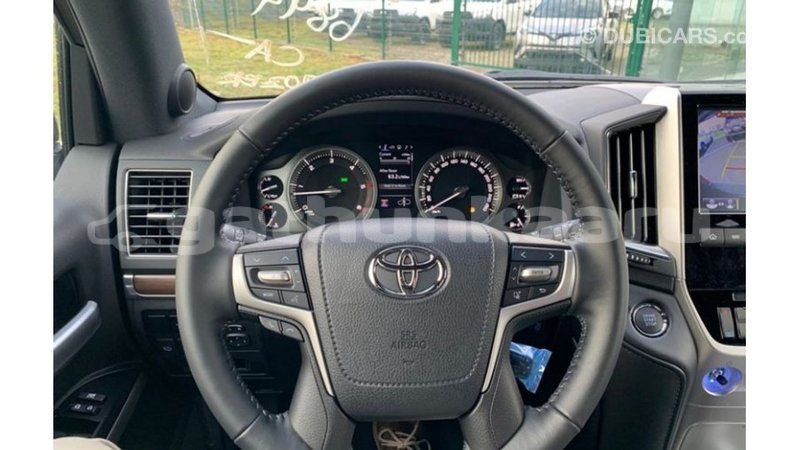 Big with watermark toyota land cruiser baa import dubai 2642