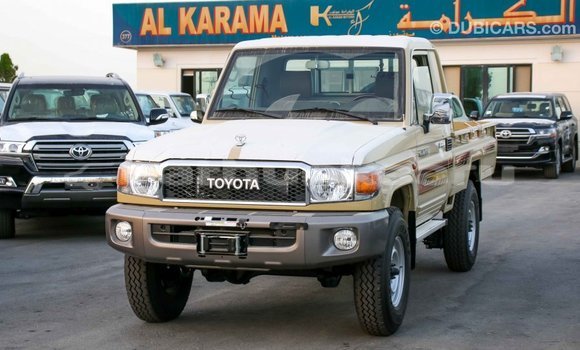 Buy Import Toyota Land Cruiser Beige Car in Import - Dubai in Baa Buy Import Toyota Land Cruiser Beige Car in Import - Dubai in Baa