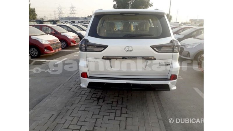 Big with watermark lexus lx baa import dubai 2652