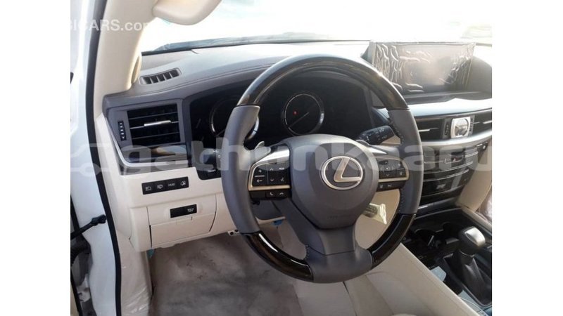 Big with watermark lexus lx baa import dubai 2652