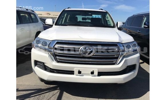 Buy Import Toyota Land Cruiser White Car in Import - Dubai in Baa Buy Import Toyota Land Cruiser White Car in Import - Dubai in Baa