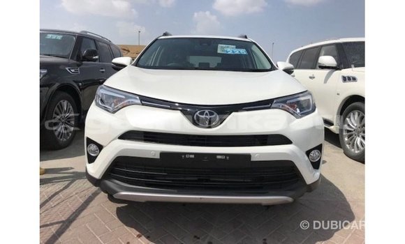 Buy Import Toyota 4Runner White Car in Import - Dubai in Baa Buy Import Toyota 4Runner White Car in Import - Dubai in Baa