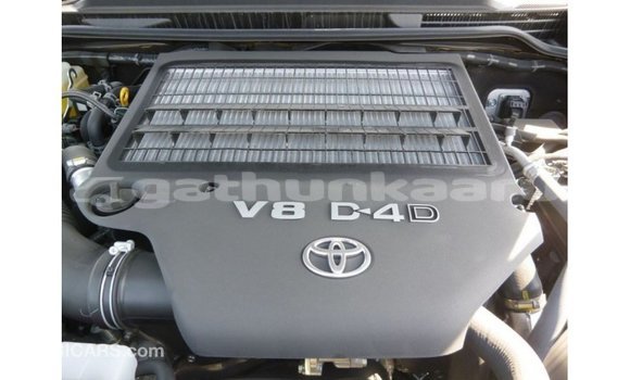 Buy Import Toyota Land Cruiser Black Car in Import - Dubai in Baa Buy Import Toyota Land Cruiser Black Car in Import - Dubai in Baa