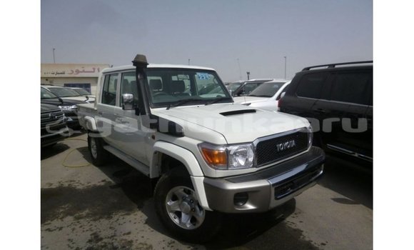 Buy Import Toyota Land Cruiser White Car in Import - Dubai in Baa Buy Import Toyota Land Cruiser White Car in Import - Dubai in Baa