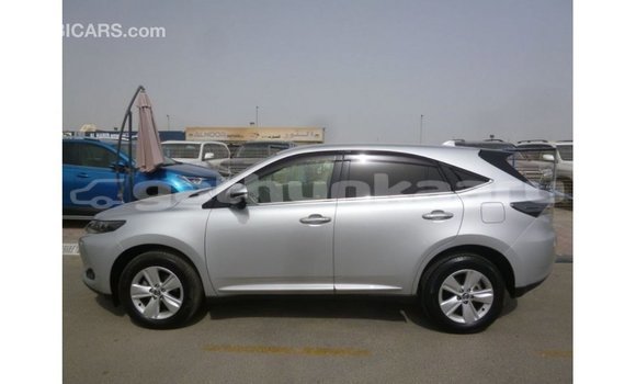 Buy Import Toyota Harrier Other Car in Import - Dubai in Baa Buy Import Toyota Harrier Other Car in Import - Dubai in Baa