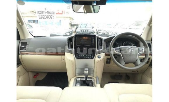 Buy Import Toyota Land Cruiser Other Car in Import - Dubai in Baa Buy Import Toyota Land Cruiser Other Car in Import - Dubai in Baa