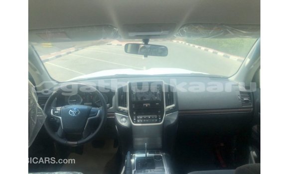 Buy Import Toyota Land Cruiser Other Car in Import - Dubai in Baa Buy Import Toyota Land Cruiser Other Car in Import - Dubai in Baa