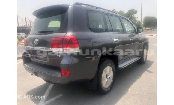 Buy Import Toyota Land Cruiser Other Car in Import - Dubai in Baa Buy Import Toyota Land Cruiser Other Car in Import - Dubai in Baa