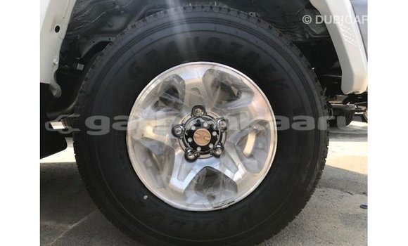 Buy Import Toyota Land Cruiser White Car in Import - Dubai in Baa Buy Import Toyota Land Cruiser White Car in Import - Dubai in Baa