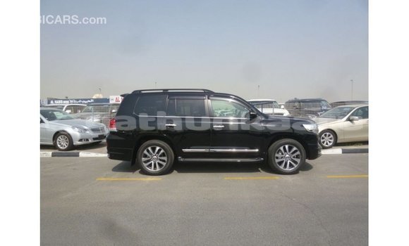 Buy Import Toyota Land Cruiser Black Car in Import - Dubai in Baa Buy Import Toyota Land Cruiser Black Car in Import - Dubai in Baa