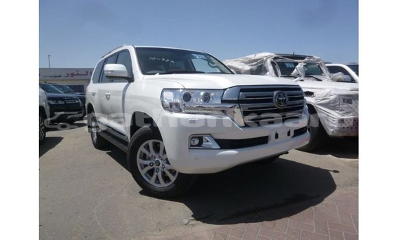 Buy Import Toyota Land Cruiser White Car in Import - Dubai in Baa Buy Import Toyota Land Cruiser White Car in Import - Dubai in Baa