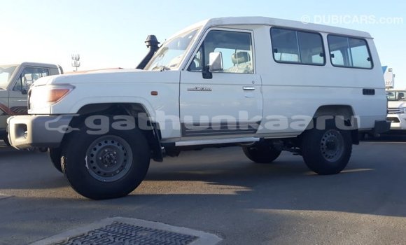 Buy Import Toyota Land Cruiser White Car in Import - Dubai in Baa Buy Import Toyota Land Cruiser White Car in Import - Dubai in Baa