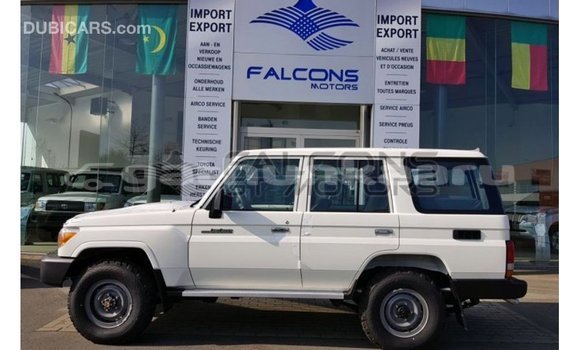 Buy Import Toyota Land Cruiser White Car in Import - Dubai in Baa Buy Import Toyota Land Cruiser White Car in Import - Dubai in Baa