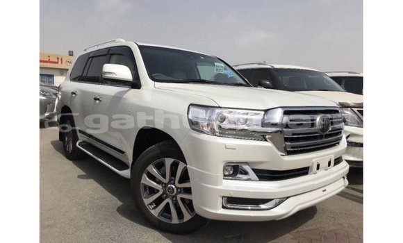 Buy Import Toyota Land Cruiser White Car in Import - Dubai in Baa Buy Import Toyota Land Cruiser White Car in Import - Dubai in Baa