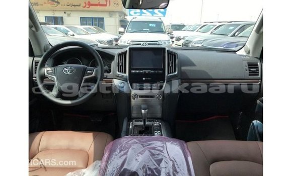 Buy Import Toyota Land Cruiser Black Car in Import - Dubai in Baa Buy Import Toyota Land Cruiser Black Car in Import - Dubai in Baa