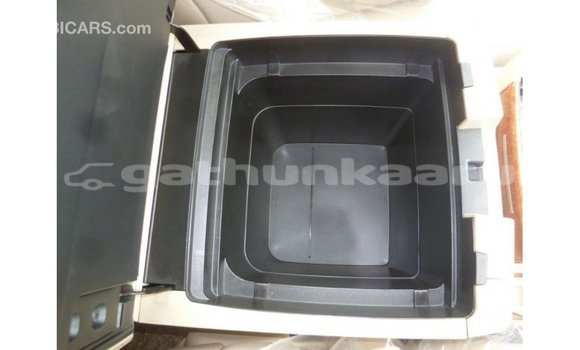 Buy Import Toyota Land Cruiser White Car in Import - Dubai in Baa Buy Import Toyota Land Cruiser White Car in Import - Dubai in Baa