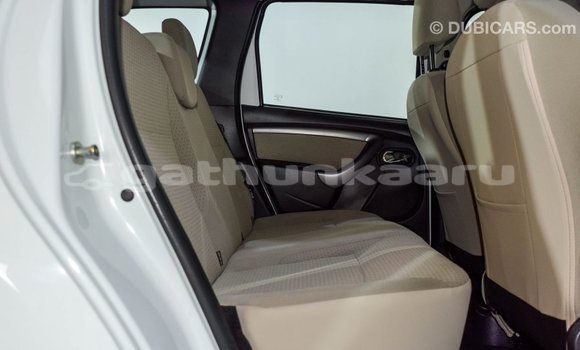 Buy Import Renault Duster White Car in Import - Dubai in Baa Buy Import Renault Duster White Car in Import - Dubai in Baa