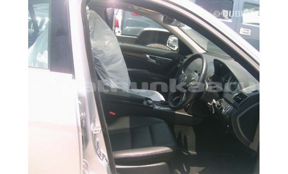 Buy Import Mercedes-Benz 190 Other Car in Import - Dubai in Baa Buy Import Mercedes-Benz 190 Other Car in Import - Dubai in Baa