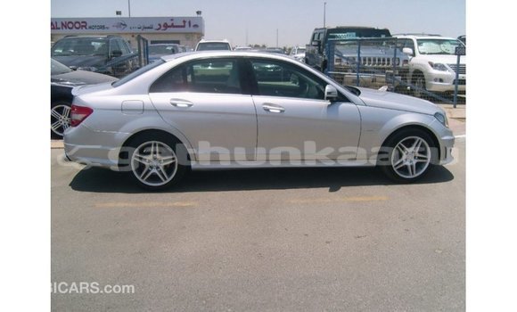 Buy Import Mercedes-Benz 190 Other Car in Import - Dubai in Baa Buy Import Mercedes-Benz 190 Other Car in Import - Dubai in Baa
