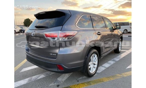 Buy Import Toyota Highlander Other Car in Import - Dubai in Baa Buy Import Toyota Highlander Other Car in Import - Dubai in Baa