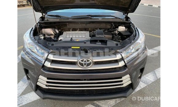 Buy Import Toyota Highlander Other Car in Import - Dubai in Baa Buy Import Toyota Highlander Other Car in Import - Dubai in Baa