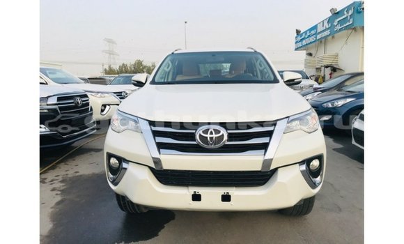 Buy Import Toyota Fortuner White Car in Import - Dubai in Baa Buy Import Toyota Fortuner White Car in Import - Dubai in Baa