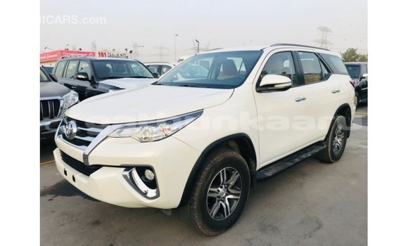 Buy Import Toyota Fortuner White Car in Import - Dubai in Baa Buy Import Toyota Fortuner White Car in Import - Dubai in Baa