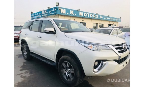 Buy Import Toyota Fortuner White Car in Import - Dubai in Baa Buy Import Toyota Fortuner White Car in Import - Dubai in Baa