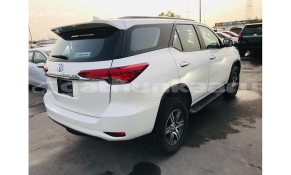 Buy Import Toyota Fortuner White Car in Import - Dubai in Baa Buy Import Toyota Fortuner White Car in Import - Dubai in Baa