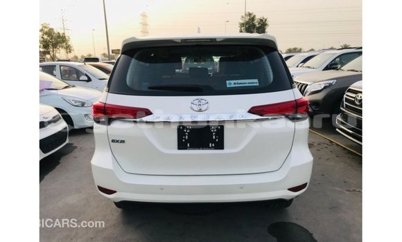 Buy Import Toyota Fortuner White Car in Import - Dubai in Baa Buy Import Toyota Fortuner White Car in Import - Dubai in Baa