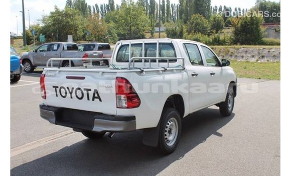 Buy Import Toyota Hilux White Car in Import - Dubai in Baa Buy Import Toyota Hilux White Car in Import - Dubai in Baa