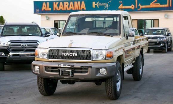 Buy Import Toyota Land Cruiser Beige Car in Import - Dubai in Baa Buy Import Toyota Land Cruiser Beige Car in Import - Dubai in Baa