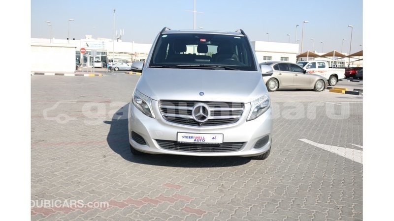 Big with watermark mercedes benz 250 baa import dubai 2747