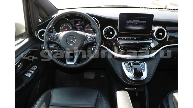 Big with watermark mercedes benz 250 baa import dubai 2747