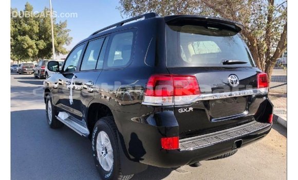 Buy Import Toyota Land Cruiser Black Car in Import - Dubai in Baa Buy Import Toyota Land Cruiser Black Car in Import - Dubai in Baa