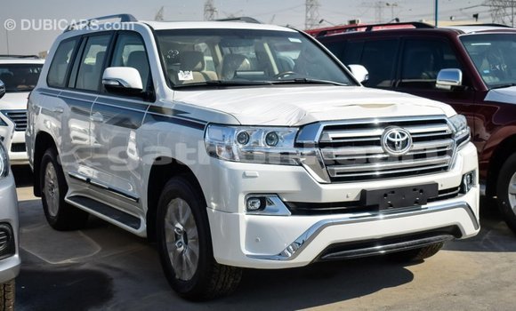 Buy Import Toyota Land Cruiser White Car in Import - Dubai in Baa Buy Import Toyota Land Cruiser White Car in Import - Dubai in Baa