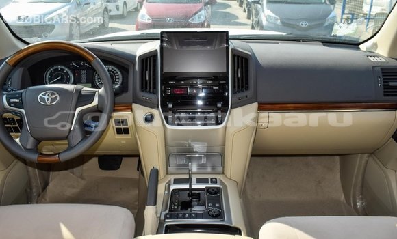 Buy Import Toyota Land Cruiser White Car in Import - Dubai in Baa Buy Import Toyota Land Cruiser White Car in Import - Dubai in Baa
