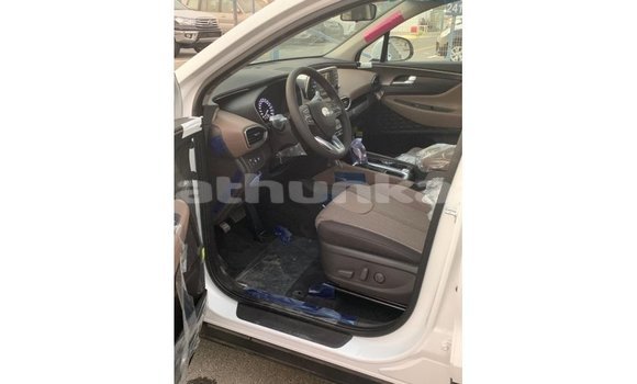 Buy Import Hyundai Santa Fe White Car in Import - Dubai in Baa Buy Import Hyundai Santa Fe White Car in Import - Dubai in Baa